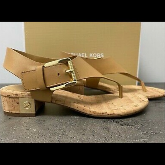 MICHAEL Michael Kors
London Thong Sandals - Picture 5 of 6